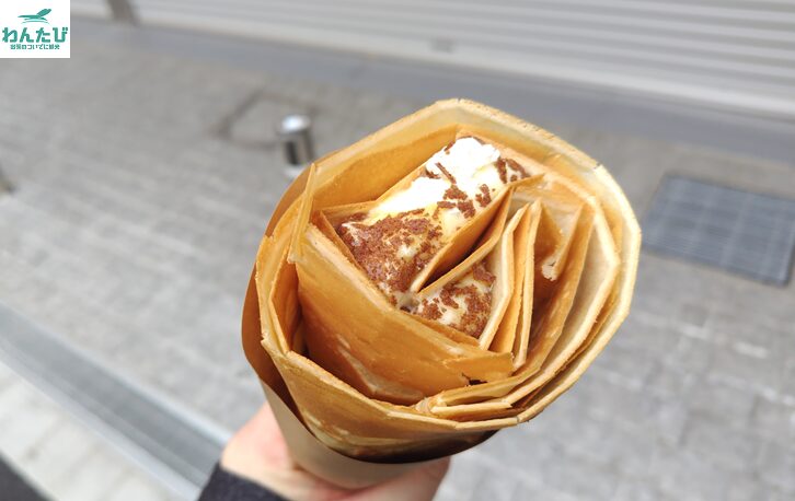 あまのじゃくクレープ上から