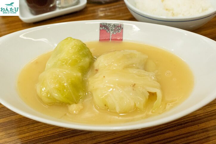 羽田空港アカシアのロールキャベツシチュー2貫とご飯