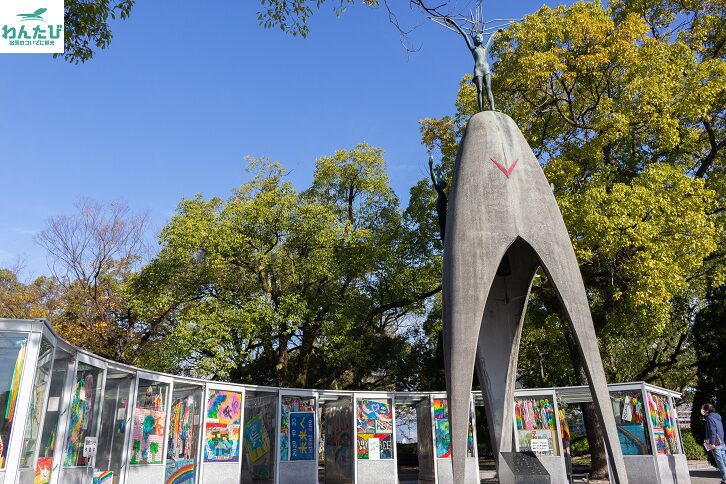 平和記念公園の原爆の子の像